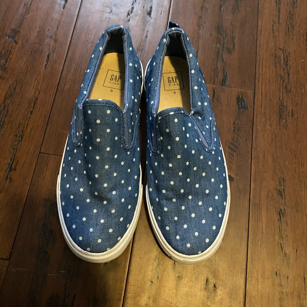 Gap Kids Size 6 / Women’s 8 Slip On
